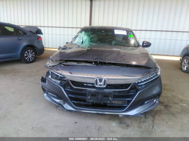 2018 HONDA ACCORD SEDAN TOURING 2.0T VIN: 1HGCV2F94JA021186