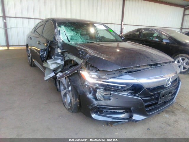 2018 HONDA ACCORD SEDAN TOURING 2.0T VIN: 1HGCV2F94JA021186