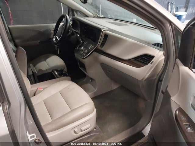 2017 TOYOTA SIENNA XLE AUTO ACCESS VIN: 5TDYZ3DCXHS883788
