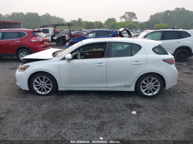 2013 LEXUS CT 200H HYBRID VIN: JTHKD5BH3D2130702