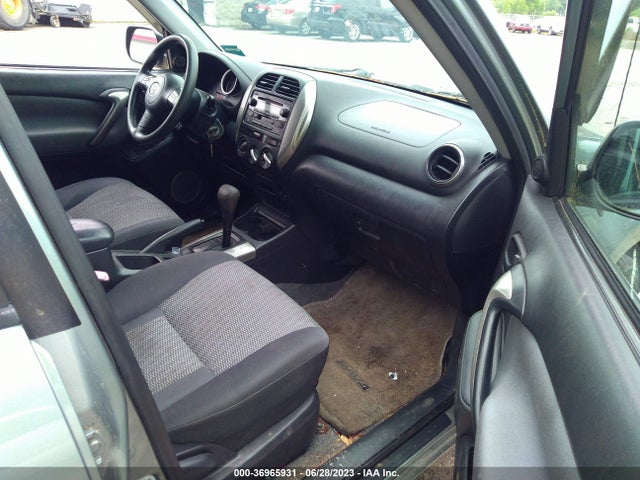 2005 TOYOTA RAV4 VIN: JTEHD20V450046710