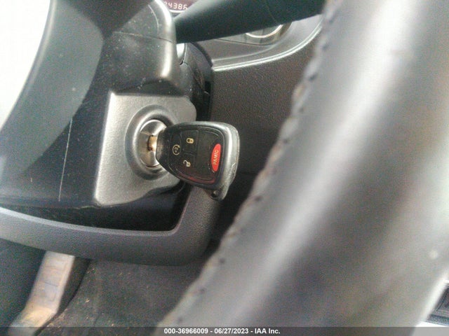 2015 JEEP COMPASS LATITUDE VIN: 1C4NJCEBXFD139911
