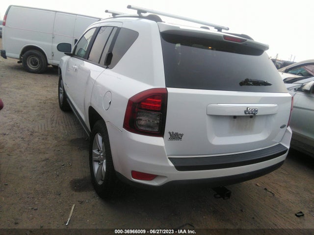 2015 JEEP COMPASS LATITUDE VIN: 1C4NJCEBXFD139911