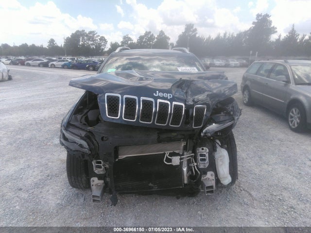 1C4PJLCB3KD469637 Jeep Cherokee Latitude
