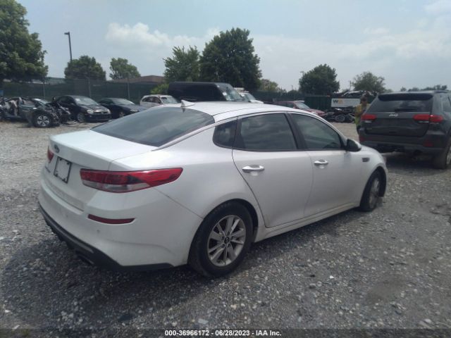 5XXGT4L30KG279602 KIA Optima Lx