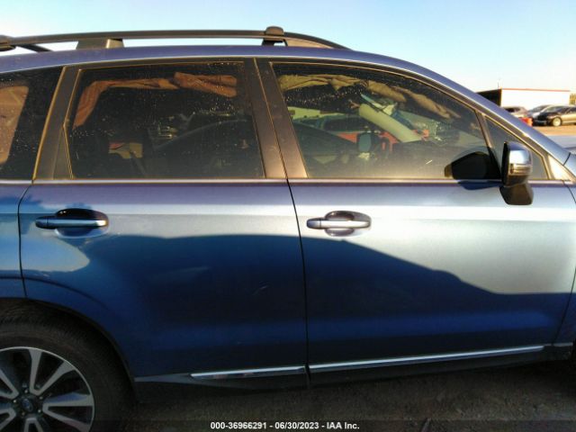 JF2SJGWC5HH500556 Subaru Forester Touring