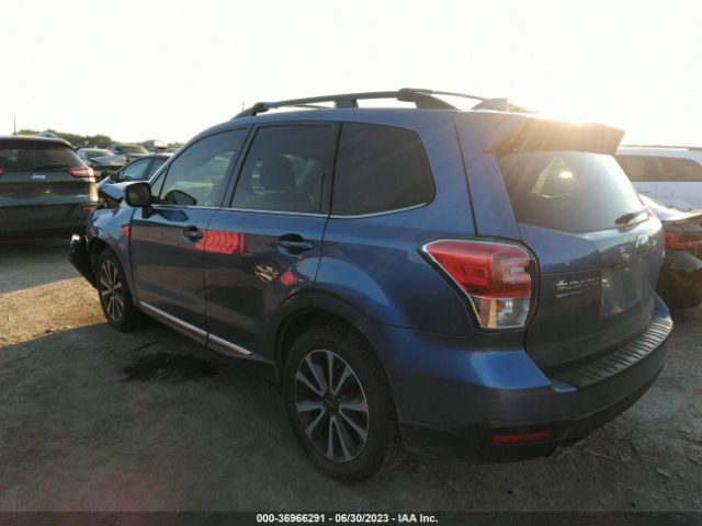 JF2SJGWC5HH500556 Subaru Forester Touring