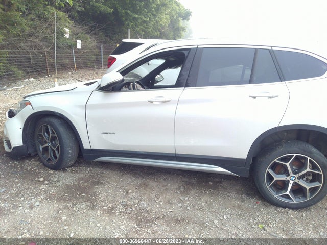 WBXHT3C3XH5F68004 BMW X1 Xdrive28i