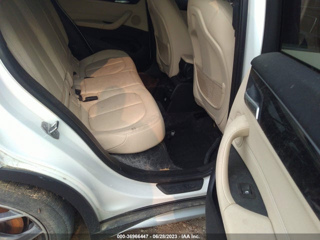 WBXHT3C3XH5F68004 BMW X1 Xdrive28i