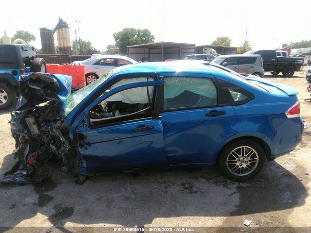 2010 FORD FOCUS SE VIN: 1FAHP3FN4AW104448