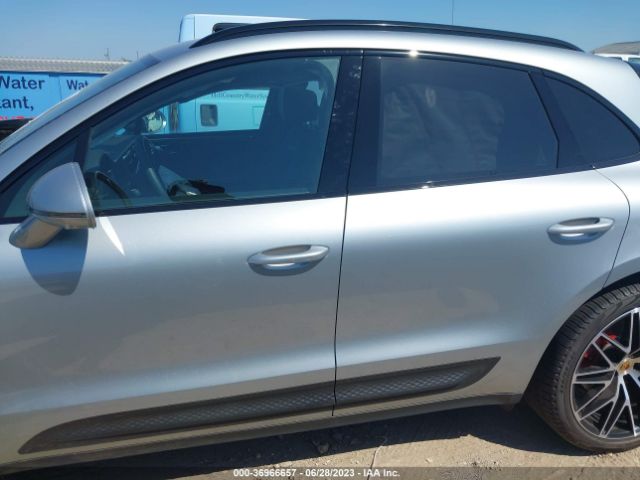 WP1AG2A55NLB20452 Porsche MACAN S