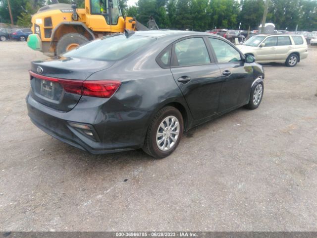 3KPF24AD2ME325131 KIA FORTE FE