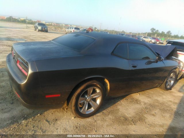 2C3CDZAGXFH865021 Dodge Challenger Sxt
