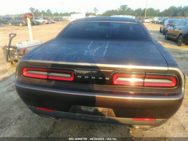 2C3CDZAGXFH865021 Dodge Challenger Sxt