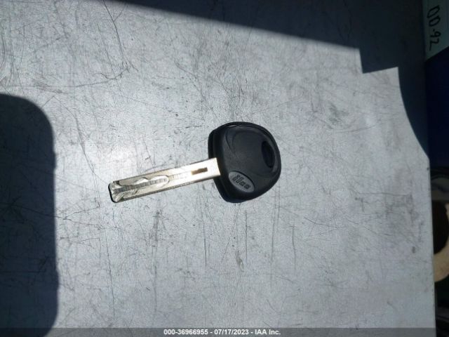 KNDJN2A26F7126882 KIA Soul Base