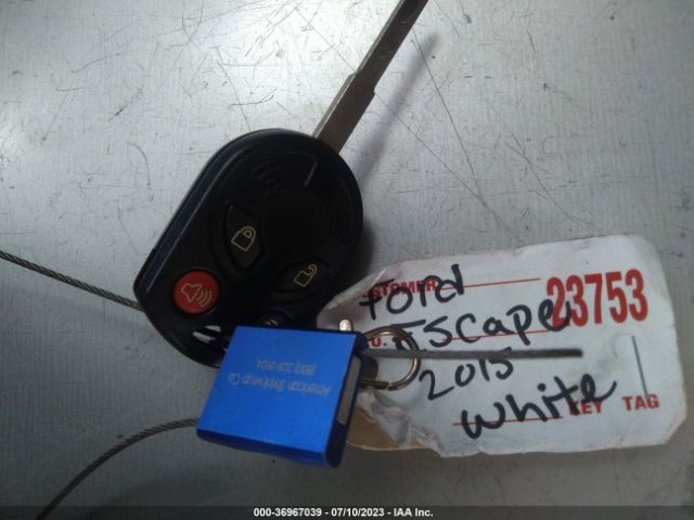 1FMCU0GX2FUC40152 Ford ESCAPE SE