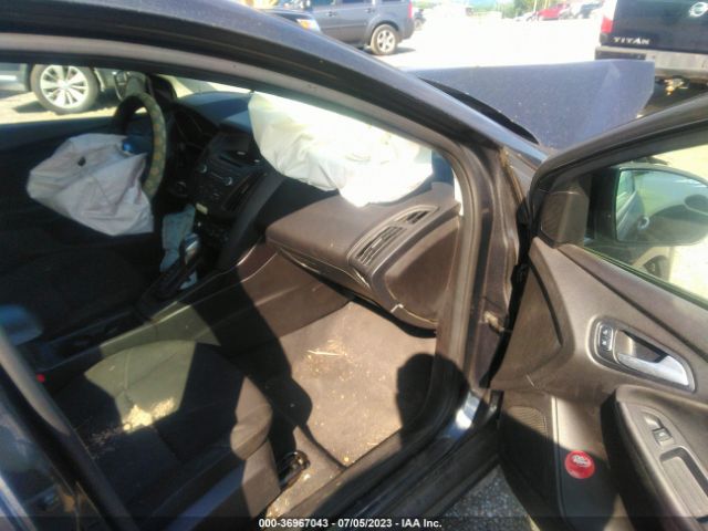 1FADP3F24GL397279 Ford FOCUS SE