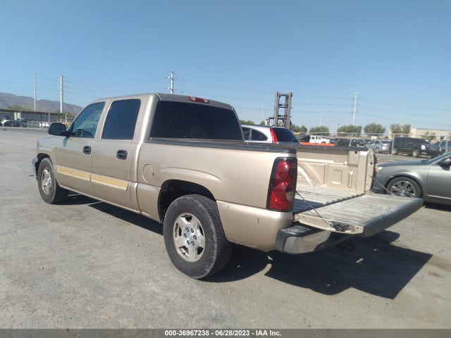 2005 CHEVROLET SILVERADO 1500 LS VIN: 2GCEC13T551101605