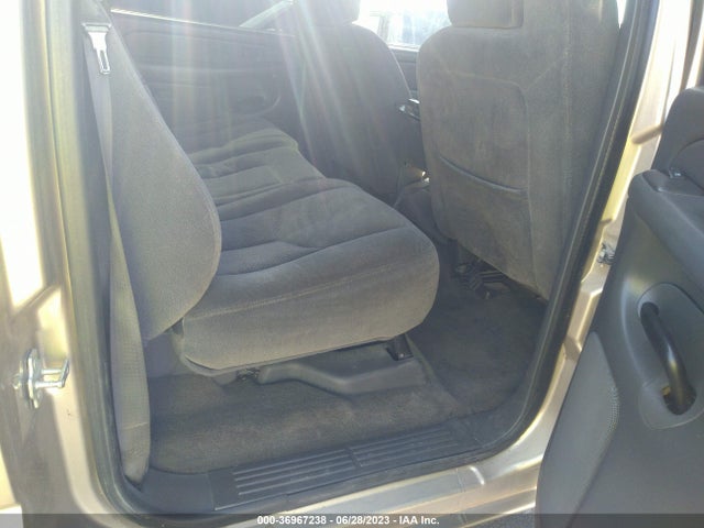 2005 CHEVROLET SILVERADO 1500 LS VIN: 2GCEC13T551101605