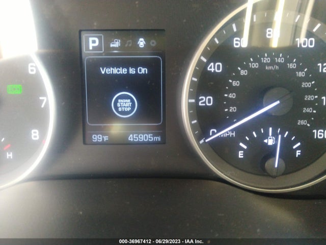 Hyundai Elantra Value Edition 2018 5NPD84LF4JH338345 Image 13