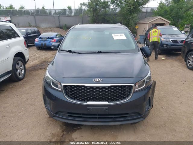 KNDMB5C14G6208757 KIA SEDONA LX