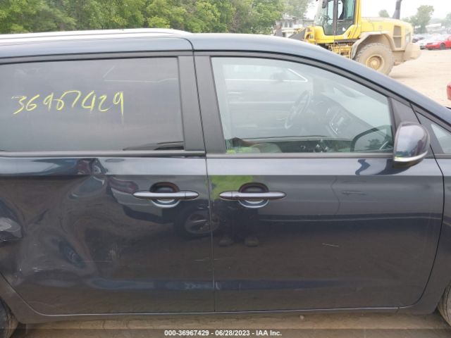 KNDMB5C14G6208757 KIA SEDONA LX