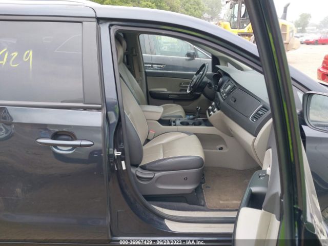 KNDMB5C14G6208757 KIA SEDONA LX