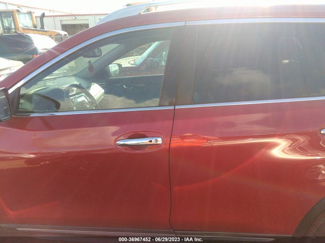 2017 NISSAN ROGUE SL VIN: 5N1AT2MV6HC859614