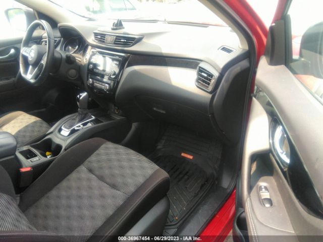 JN1BJ1CP6HW017529 Nissan Rogue Sport Sv