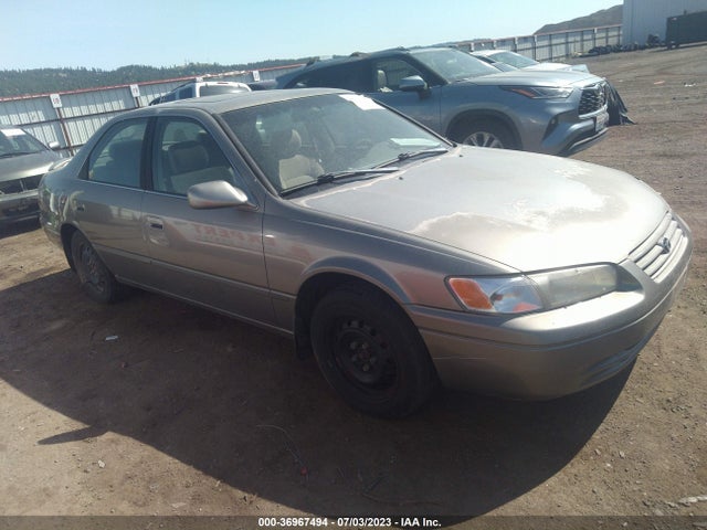1998 TOYOTA CAMRY LE/XLE VIN: JT2BG28K9W0106860