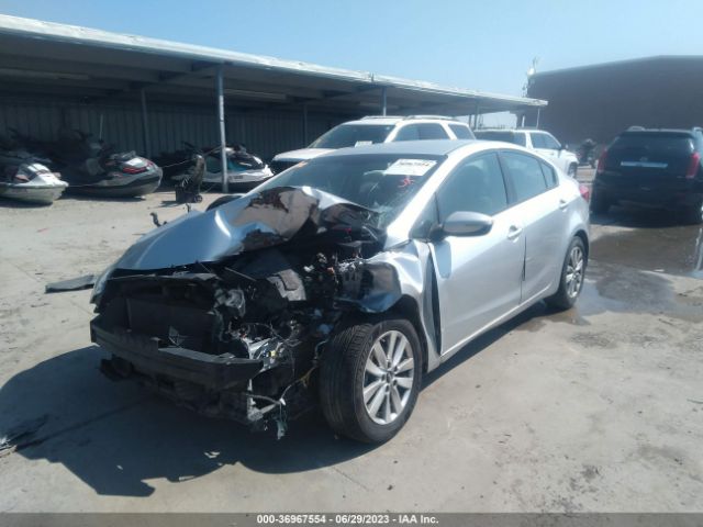 KNAFX4A6XF5256915 KIA FORTE LX