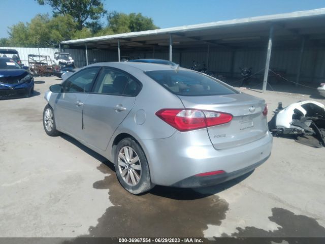 KNAFX4A6XF5256915 KIA FORTE LX