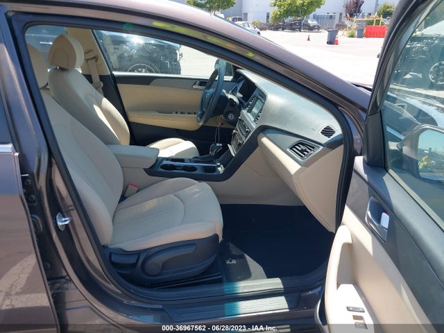 Hyundai SONATA SE 2017 5NPE24AF3HH438987 Image 11