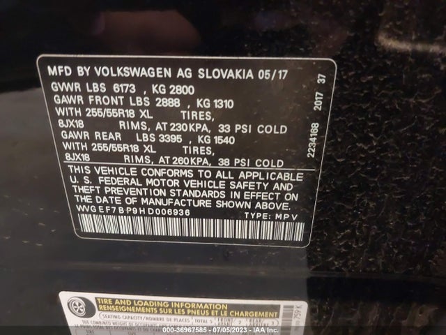 2017 Volkswagen Touareg, VIN: WVGEF7BP9HD006936