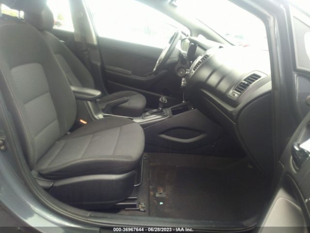 KNAFX4A63G5516010 KIA FORTE LX