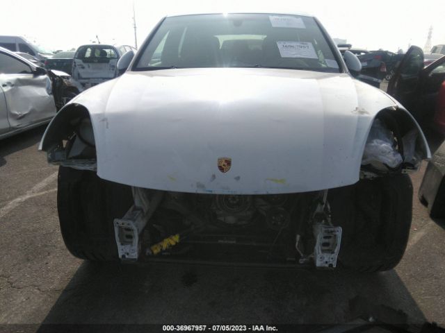 WP1AA2A20JKA02915 Porsche Cayenne