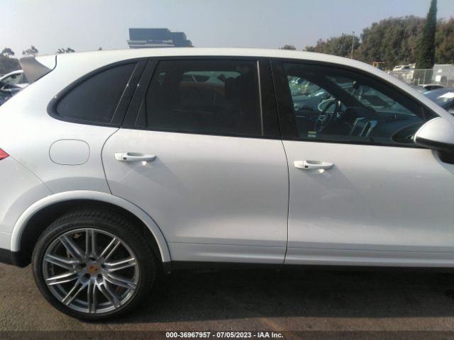 WP1AA2A20JKA02915 Porsche Cayenne