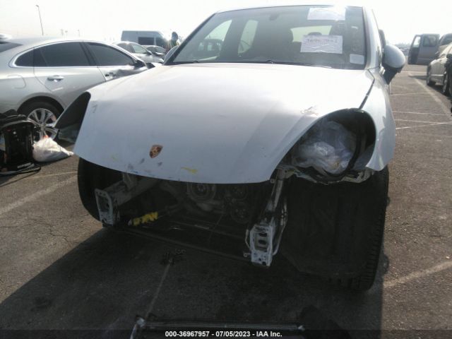 WP1AA2A20JKA02915 Porsche Cayenne