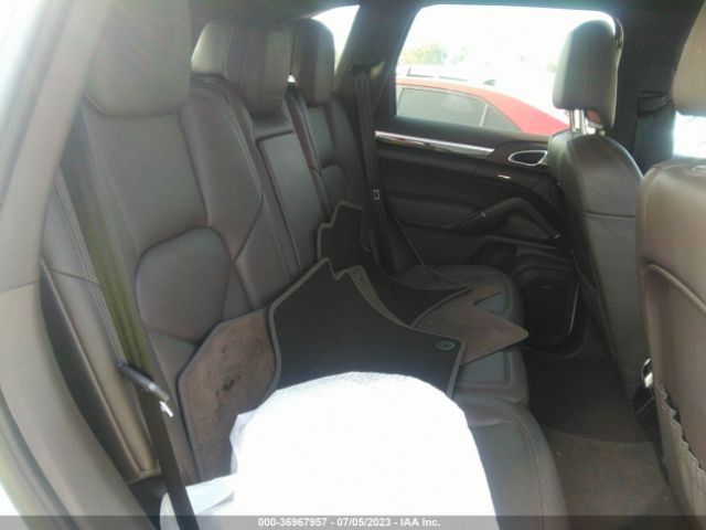WP1AA2A20JKA02915 Porsche Cayenne