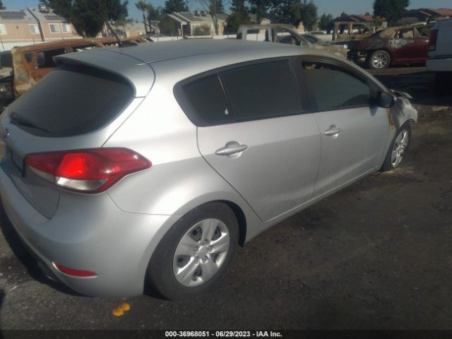 KNAFK5A88H5676570 KIA Forte5 Lx