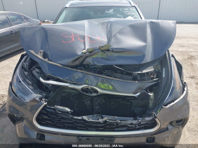 Toyota Highlander Xle 2021 5TDGZRAH0MS043513 Image 10