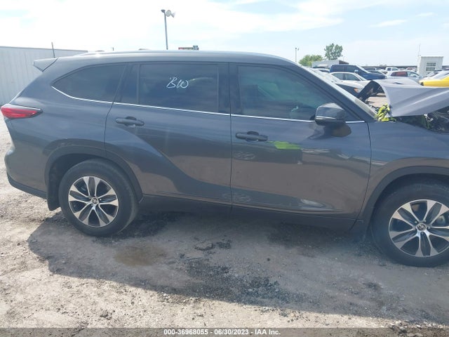 Toyota Highlander Xle 2021 5TDGZRAH0MS043513 Image 13