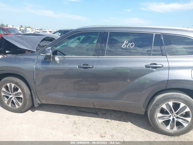 Toyota Highlander Xle 2021 5TDGZRAH0MS043513 Image 14