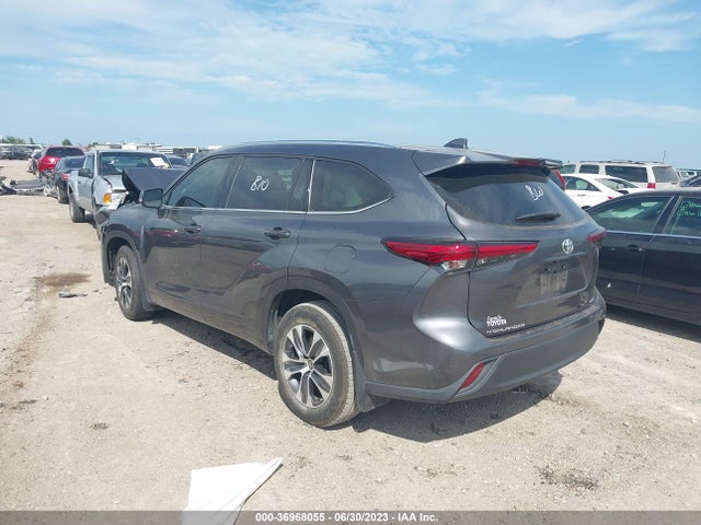 Toyota Highlander Xle 2021 5TDGZRAH0MS043513 Image 3