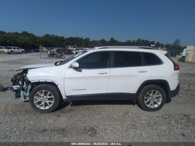 1C4PJMCX9JD531977 Jeep Cherokee Latitude