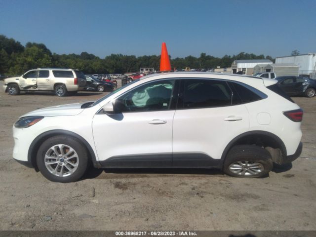 1FMCU0G69LUA21899 Ford ESCAPE SE