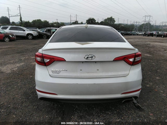 Hyundai SONATA SE 2017 5NPE24AF6HH444637 Image 17