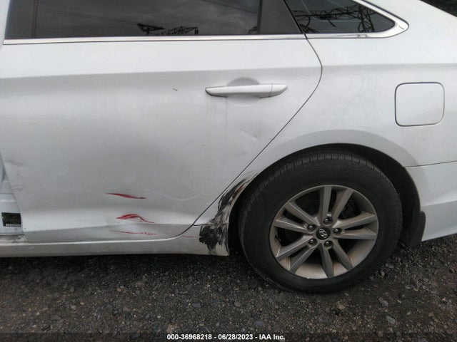 Hyundai SONATA SE 2017 5NPE24AF6HH444637 Image 12
