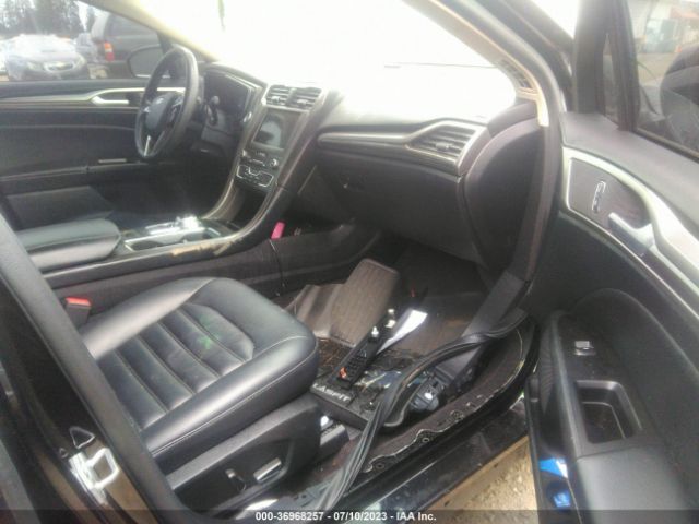 3FA6P0CD9KR141176 Ford FUSION SEL