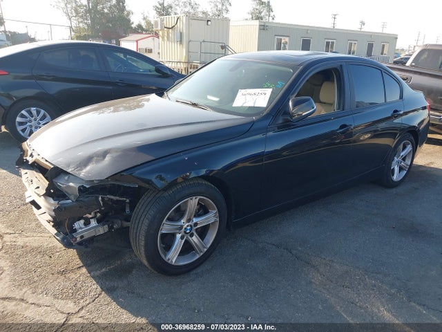 BMW 3 Series 328i 2014 WBA3C1C54EK115291 Image 2